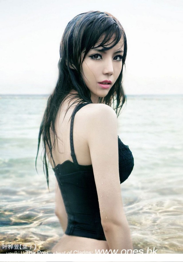 叶梓萱唯美写真 沙滩阳光浴