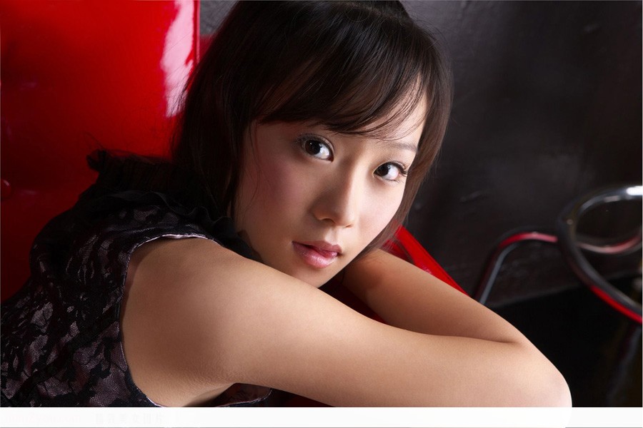 性感黑丝袜美女高中生